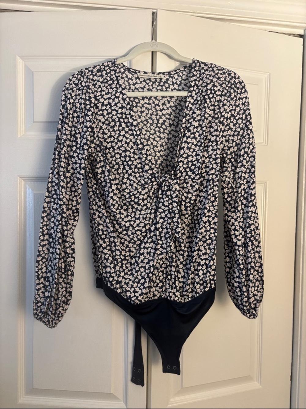 Abercrombie & Fitch Black and White Floral Tie-Front Long Sleeve Bodysuit